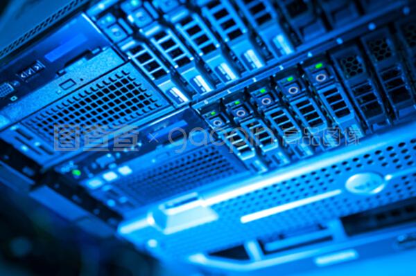 網(wǎng)絡(luò)服務(wù)器與云計算裝備技術(shù)服務(wù) 驅(qū)動數(shù)字化轉(zhuǎn)型的核心力量