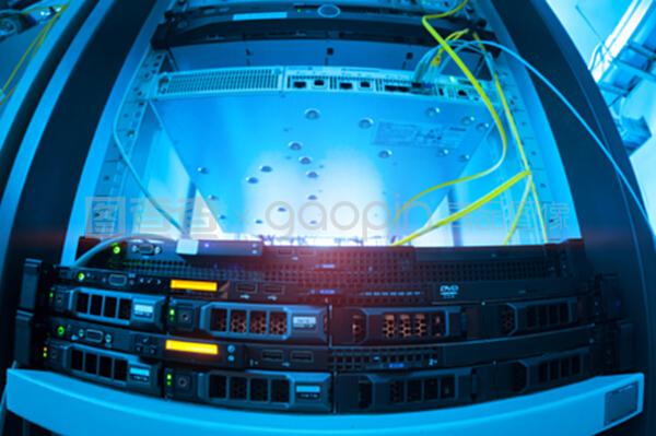 網(wǎng)絡(luò)服務(wù)器與云計(jì)算裝備技術(shù)服務(wù) 驅(qū)動(dòng)數(shù)字時(shí)代的核心技術(shù)